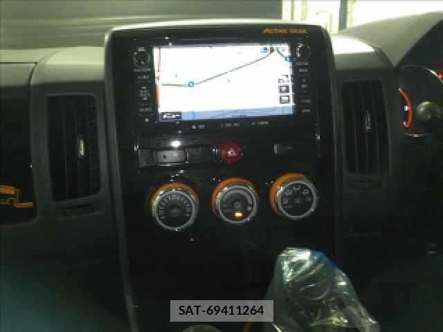 Mitsubishi DELICA 2017-07 8008996-3