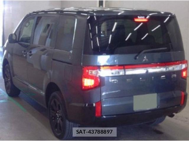 Mitsubishi DELICA 2025-11 8009155-1
