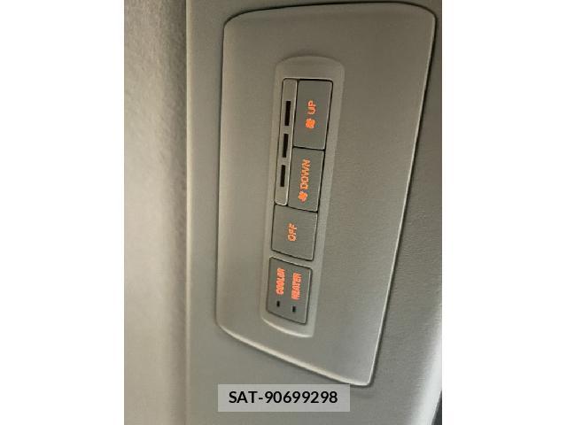 Mitsubishi DELICA 2015-10 8009495-19