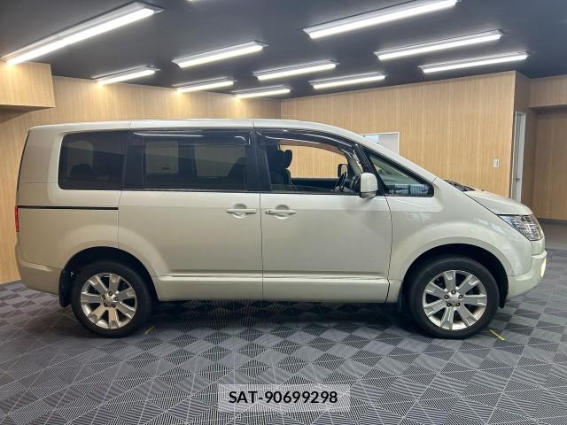 Mitsubishi DELICA 2015-10 8009495-2