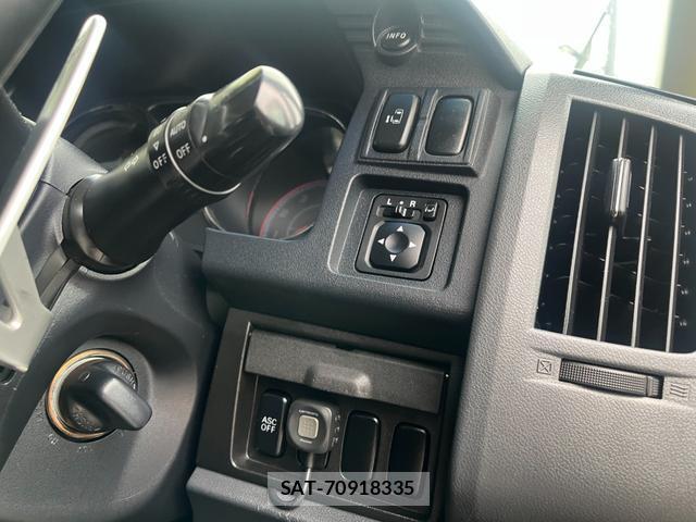 Mitsubishi DELICA 2009-03 8009585-9