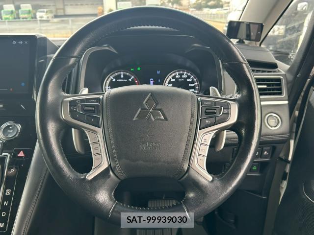 Mitsubishi DELICA 2021-04 8009628-17