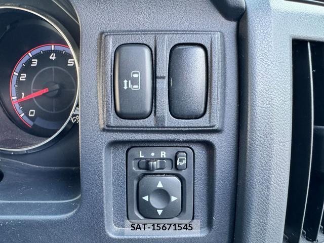 Mitsubishi DELICA 2009-10 8009644-11