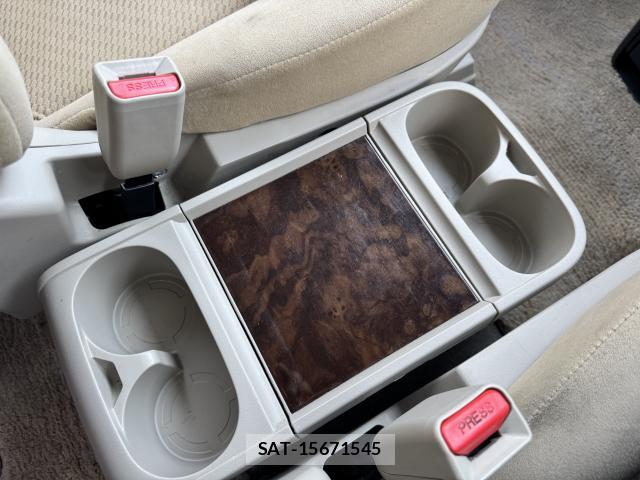 Mitsubishi DELICA 2009-10 8009644-19
