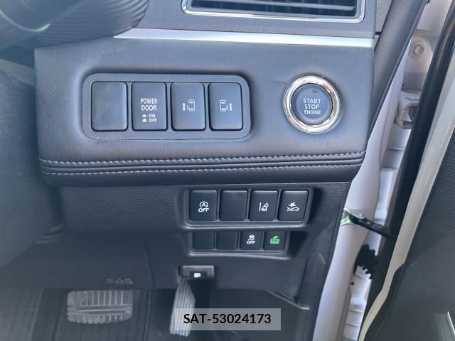 Mitsubishi DELICA 2023-04 8009780-11