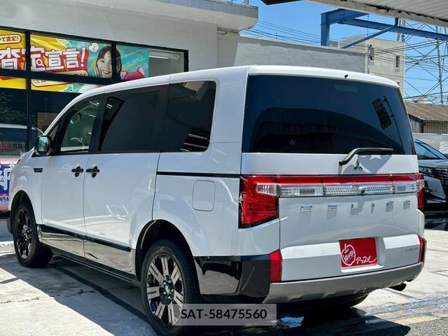 Mitsubishi DELICA 2024-12 8009872-12
