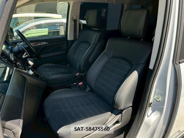 Mitsubishi DELICA 2024-12 8009872-16