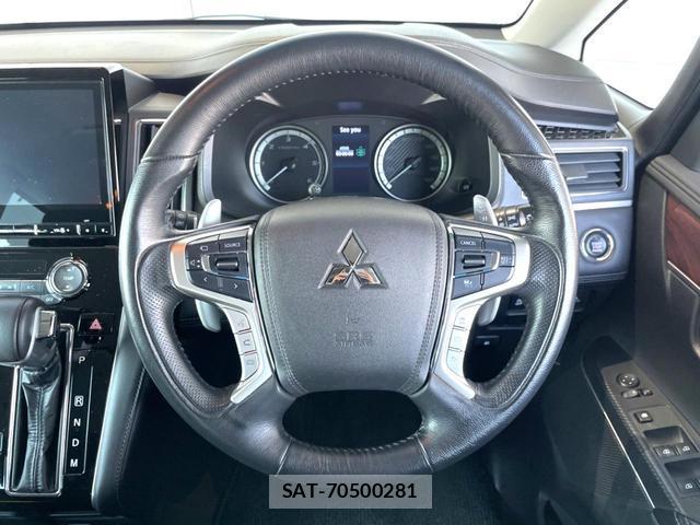 Mitsubishi DELICA 2019-03 8009905-10