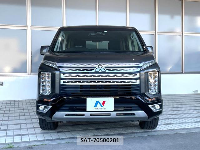 Mitsubishi DELICA 2019-03 8009905-13