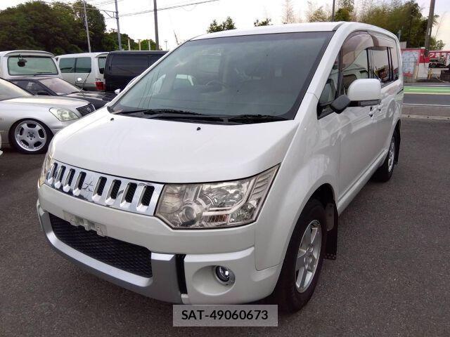 Mitsubishi DELICA 2013-03 8009951-0
