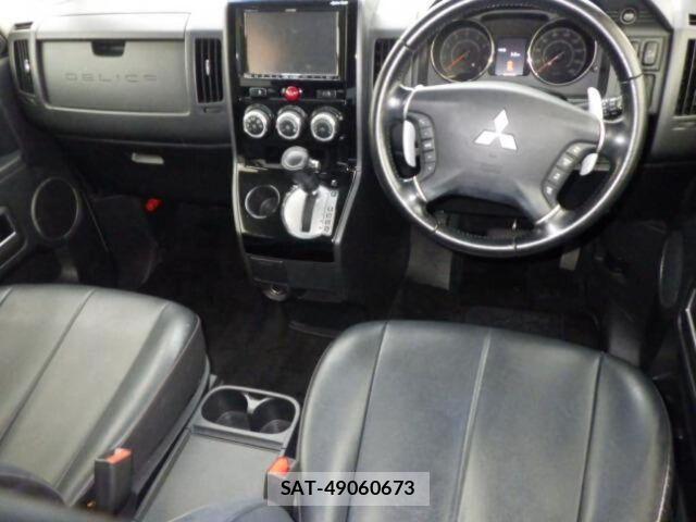 Mitsubishi DELICA 2013-03 8009951-2