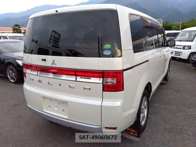Mitsubishi DELICA 2013-03 8009951-4