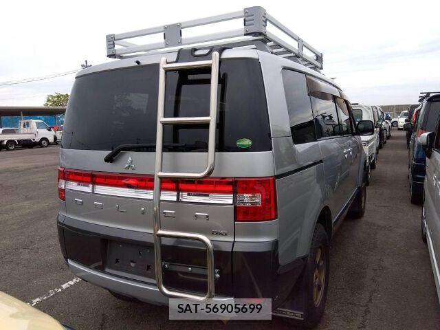 Mitsubishi DELICA 2017-08 8009977-4
