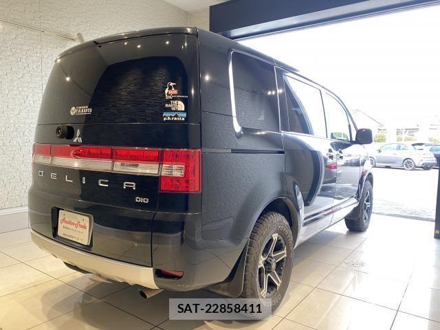 Mitsubishi DELICA 2015-08 8010143-1