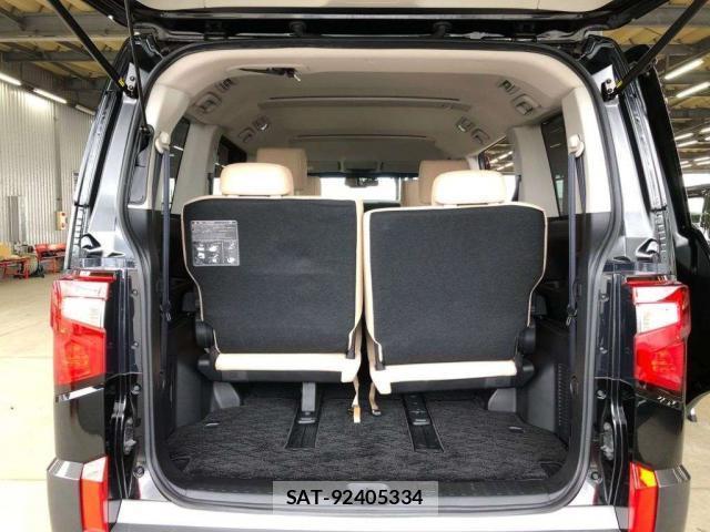 Mitsubishi DELICA 2019-03 8010198-5