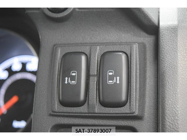 Mitsubishi DELICA 2013-12 8010325-13