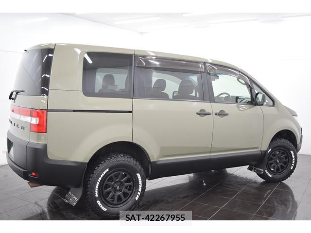 Mitsubishi DELICA 2012-06 8010327-8