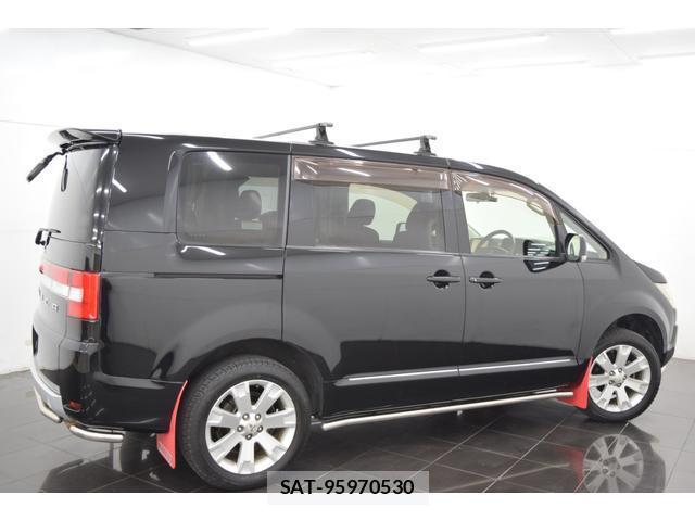 Mitsubishi DELICA 2013-01 8010328-8