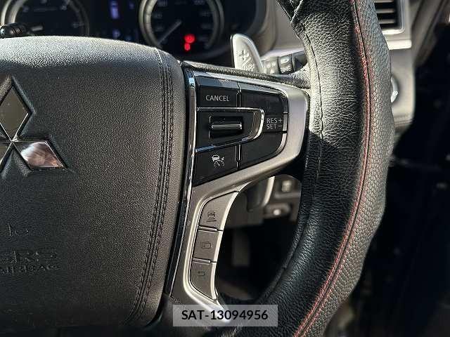 Mitsubishi DELICA 2019-12 8010383-11