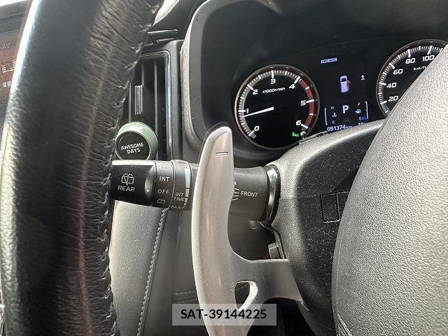 Mitsubishi DELICA 2019-11 8010384-12