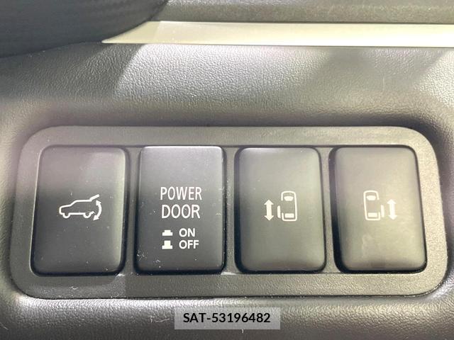 Mitsubishi DELICA 2022-03 8010445-6