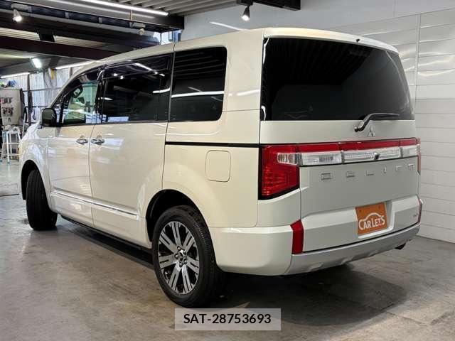 Mitsubishi DELICA 2021-04 8010615-1