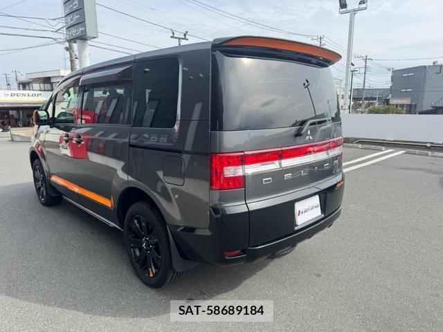 Mitsubishi DELICA 2017-10 8010621-14