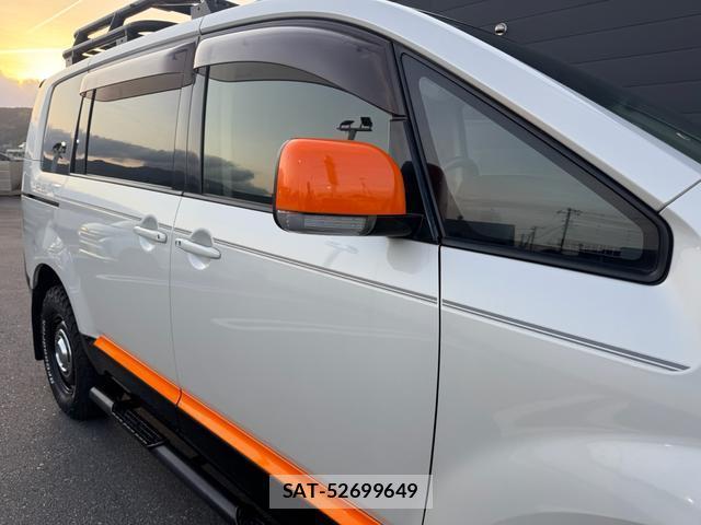 Mitsubishi DELICA 2017-06 8010623-11
