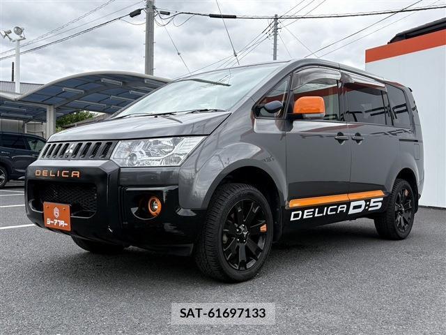 Mitsubishi DELICA 2017-05 8010773-13