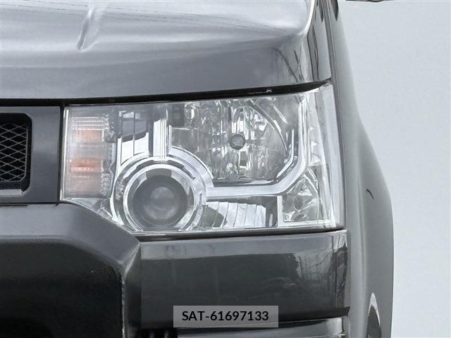 Mitsubishi DELICA 2017-05 8010773-15