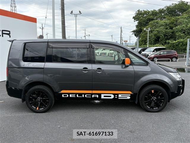 Mitsubishi DELICA 2017-05 8010773-8