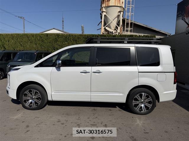 Mitsubishi DELICA 2024-02 8010844-2