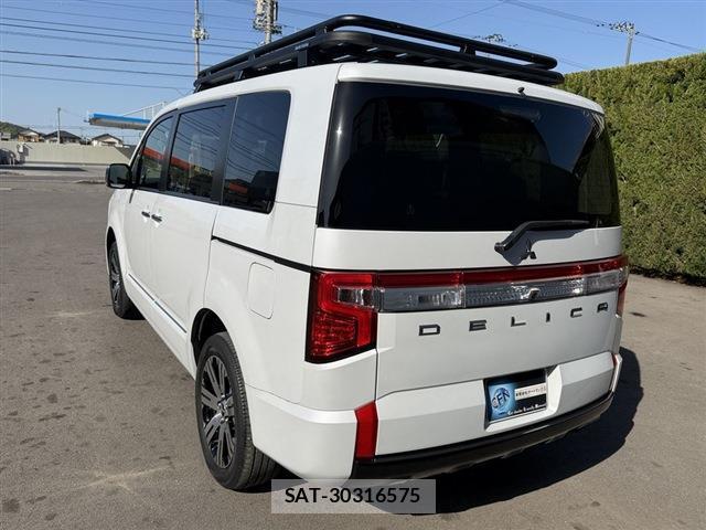 Mitsubishi DELICA 2024-02 8010844-9