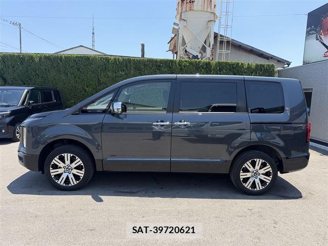 Mitsubishi DELICA 2025-07 8010851-2