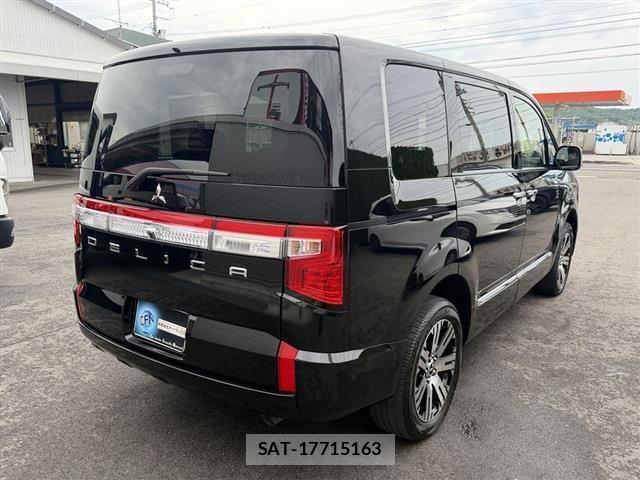 Mitsubishi DELICA 2024-06 8010853-1