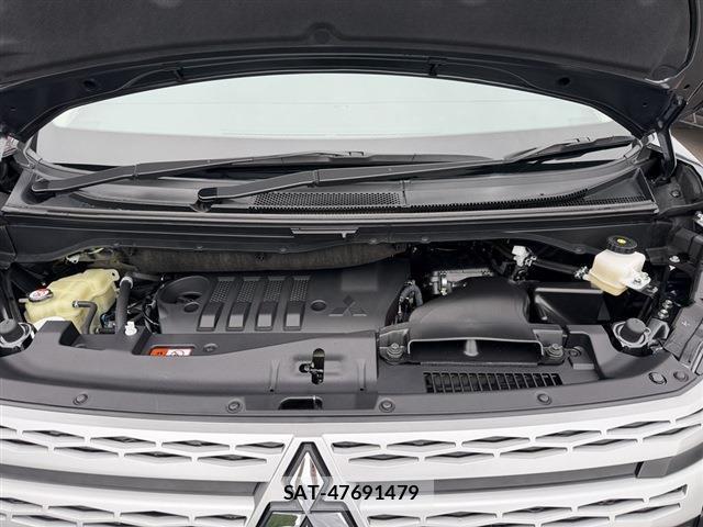 Mitsubishi DELICA 2025-07 8010855-1
