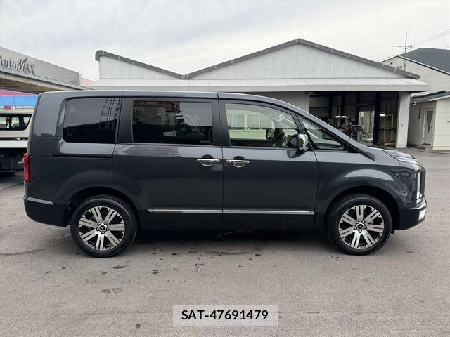 Mitsubishi DELICA 2025-07 8010855-6
