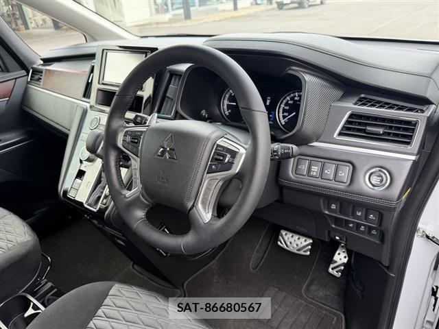 Mitsubishi DELICA 2024-10 8010854-18
