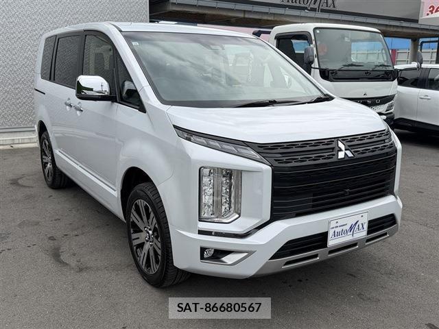 Mitsubishi DELICA 2024-10 8010854-5