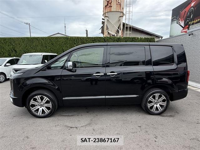 Mitsubishi DELICA 2025-11 8010858-2