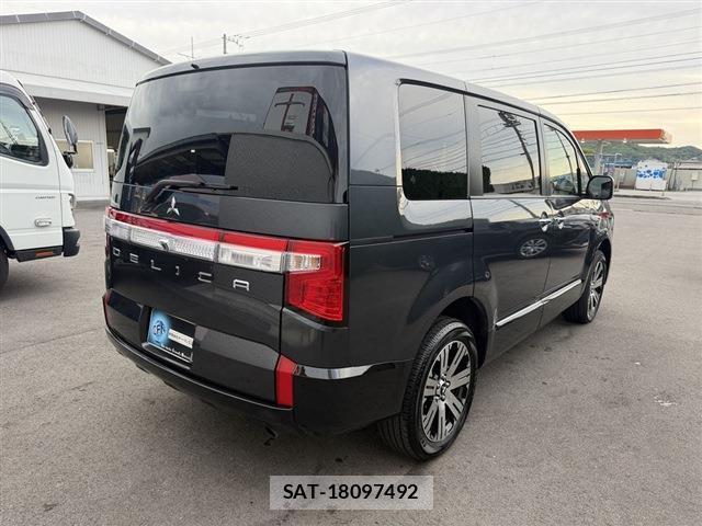 Mitsubishi DELICA 2024-11 8010860-1