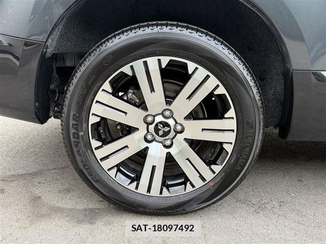 Mitsubishi DELICA 2024-11 8010860-15