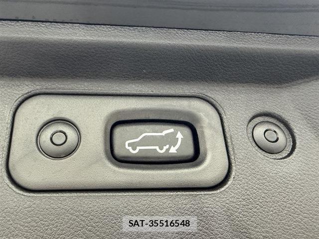 Mitsubishi DELICA 2025-11 8010862-12