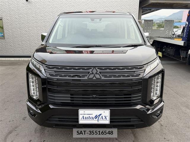 Mitsubishi DELICA 2025-11 8010862-4