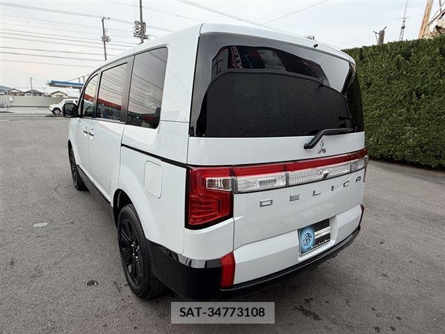 Mitsubishi DELICA 2024-02 8010863-15