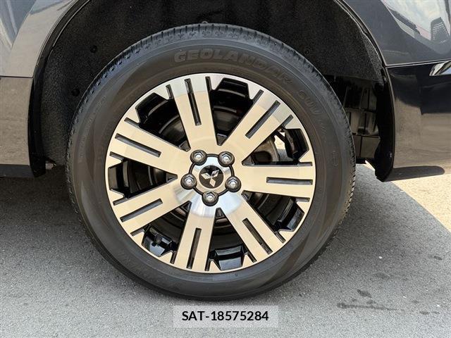 Mitsubishi DELICA 2024-07 8010864-16
