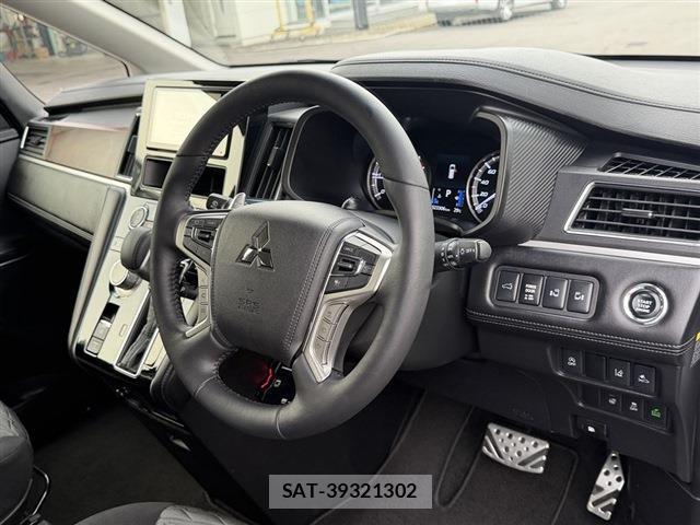 Mitsubishi DELICA 2024-11 8010866-18