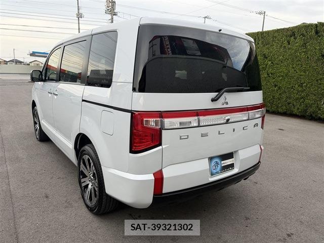 Mitsubishi DELICA 2024-11 8010866-9