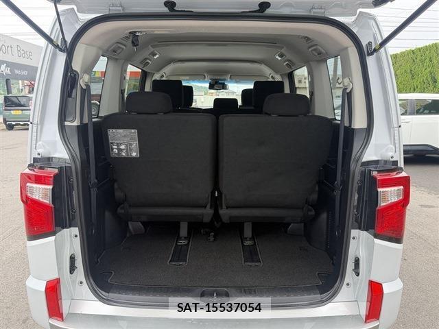 Mitsubishi DELICA 2024-10 8010868-10
