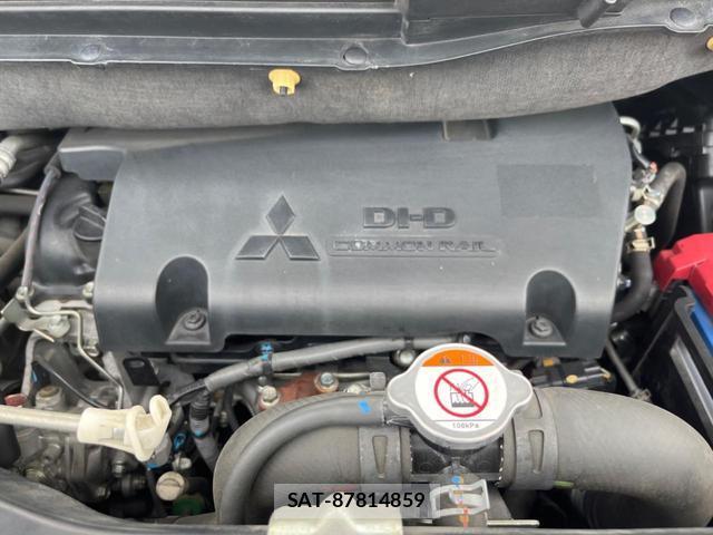 Mitsubishi DELICA 2013-06 8011195-18